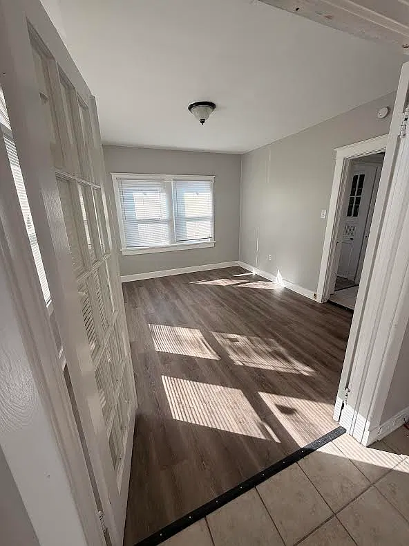 2 bed, 900 sqft, $1,200 — Photo 2