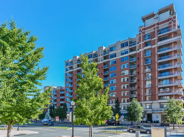 3650 S Glebe Rd, Arlington, VA