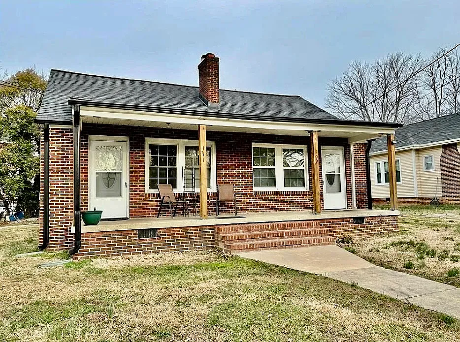 109 Brooks St