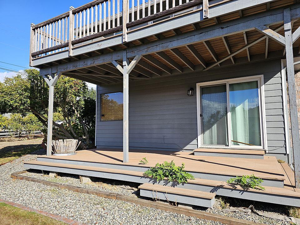 Private entry to the rental unit.