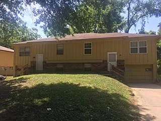 2 bed, 950 sqft, $1,200 — Photo 1