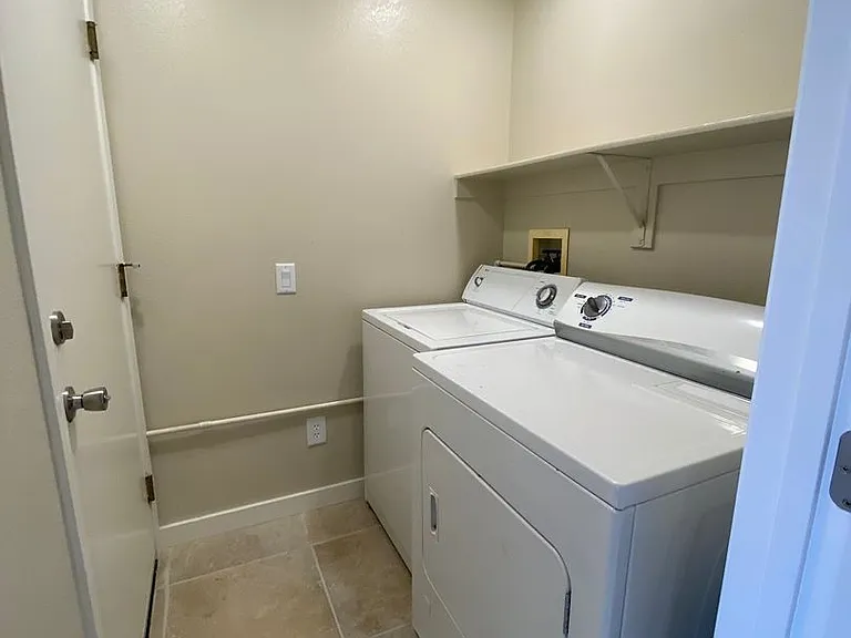 994 Trackers Glen Ave — Photo 13
