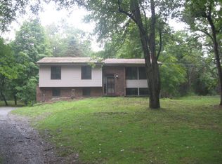 29 Brothers Rd, Poughquag, NY 12570