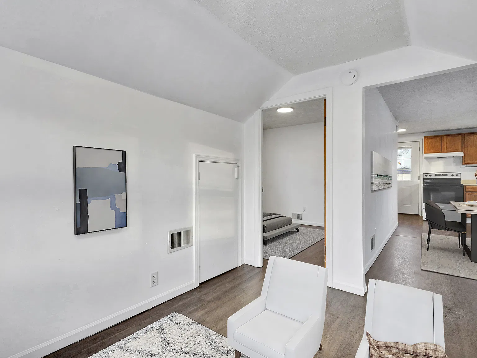 1 bed, 690 sqft, $850 — Photo 2