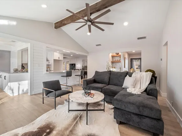 6505 Collard Ct, North Richland Hills, TX 76182