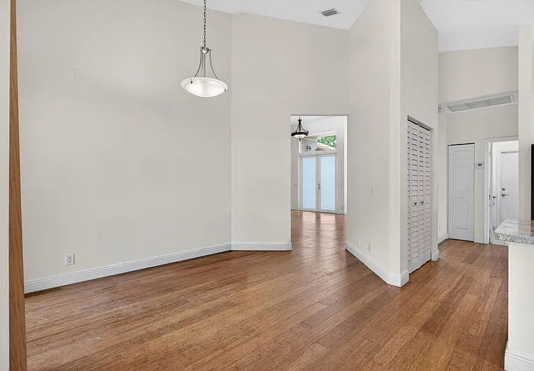 10027 Umberland Pl — Photo 32