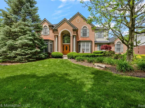48322 Antique Rd, Canton, MI 48187