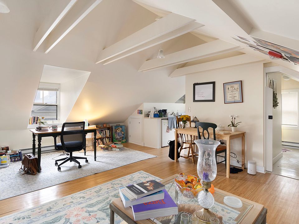 1st image of 409 Benefit St Floor 3