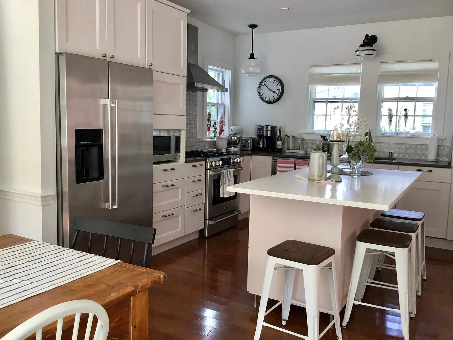 3 bed, 1800 sqft, $3,900 — Photo 3