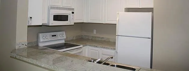 2 bed, 912 sqft, $1,450 — Photo 2