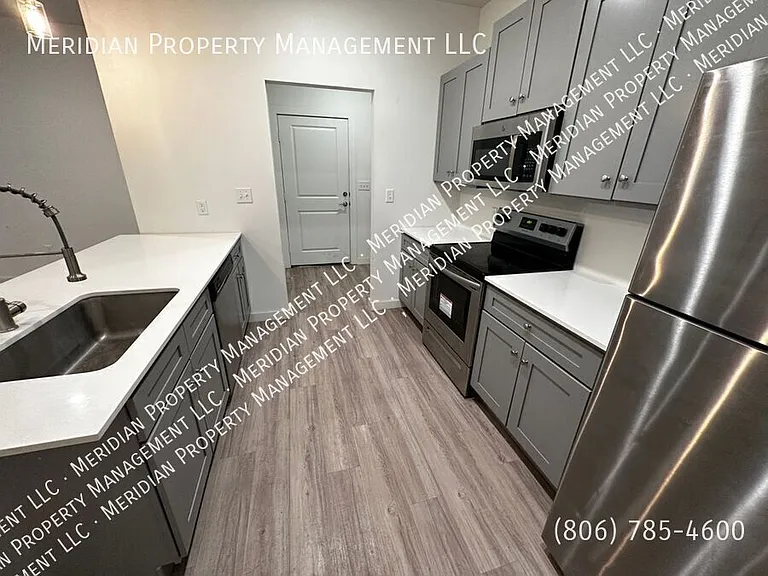1215 N Evanston Ave — Photo 21