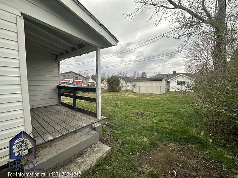 1238 Willow St — Photo 15