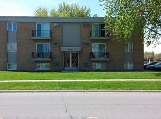 1711 Northway Dr APT 3, Mankato, MN 56003