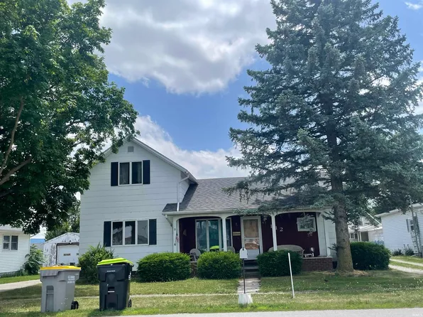 112 W Willow St, Butler, IN 46721