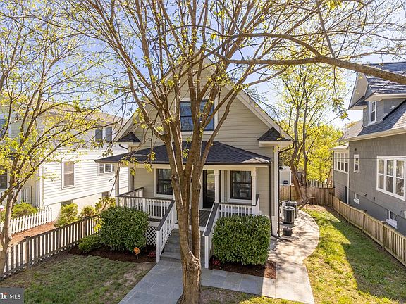 2nd image of 6519 Piney Branch Rd NW