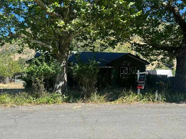 14223 Main St, French Gulch, CA 96033