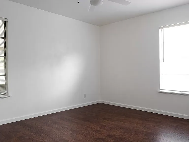 11507 Whitewing Ave — Photo 9