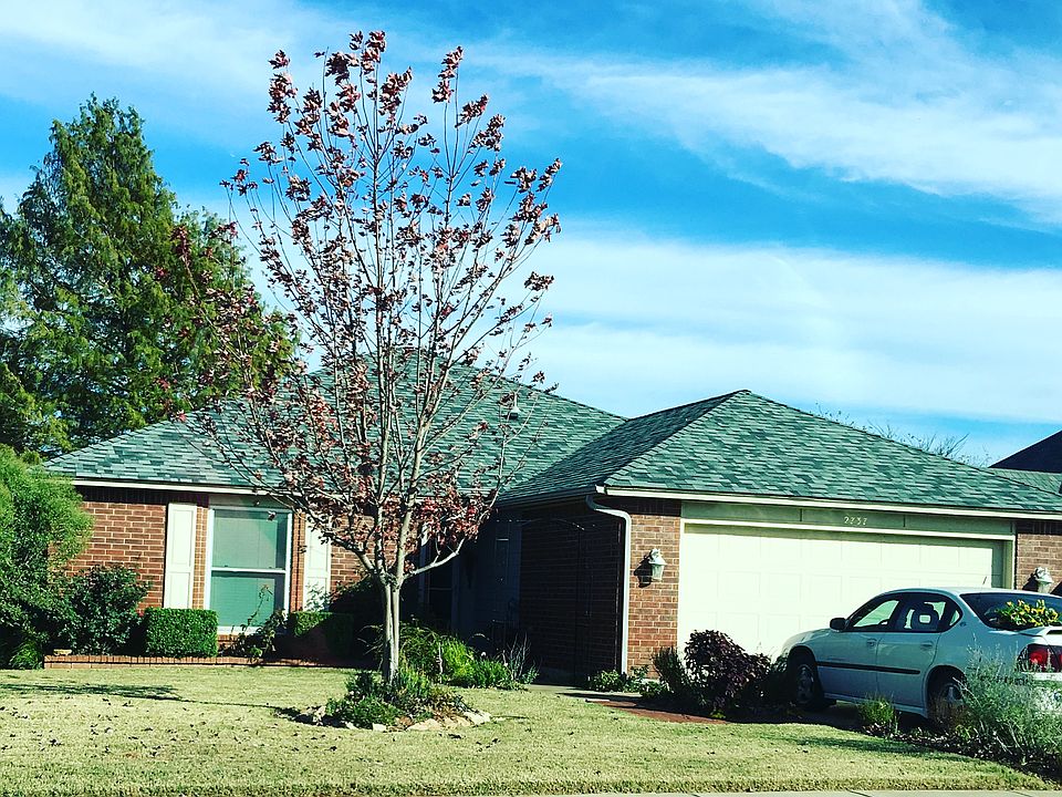 1st image of 2737 Tropicana Ave