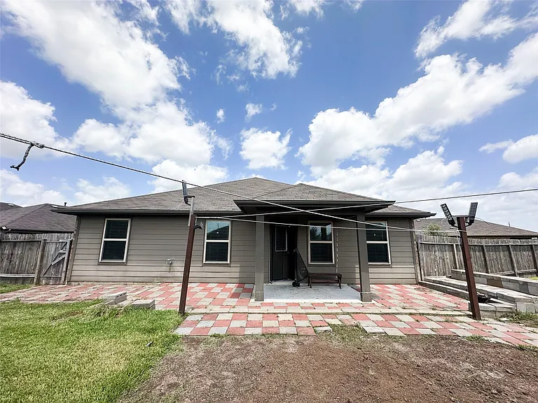 1807 Brady Shores Dr — Photo 16
