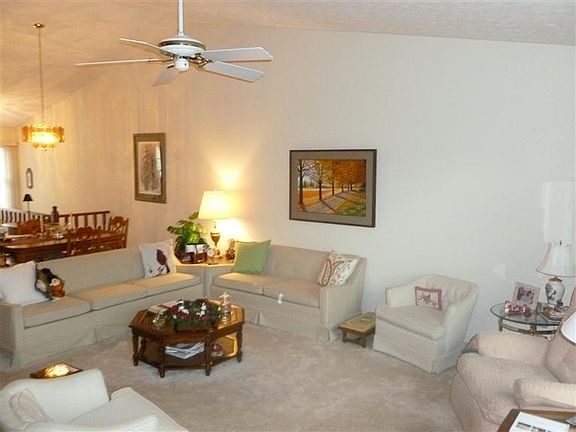 2nd image of 72 Holliston Park Cir