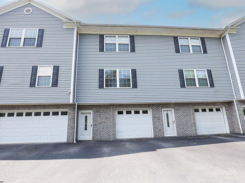 1st image of 1010 W Canyon Dr