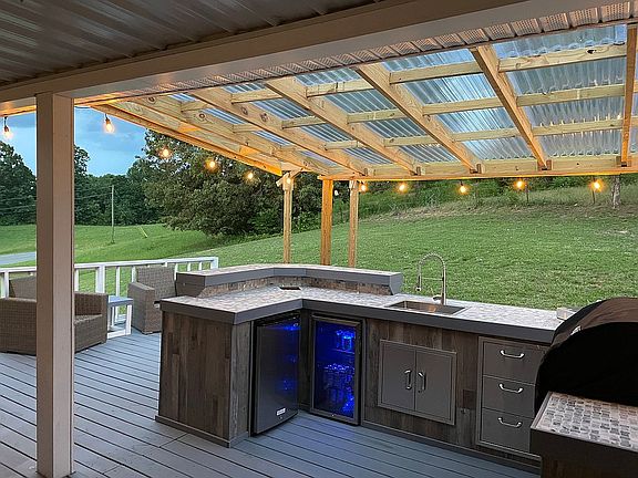 4th image of 418 Pocahontas Ln