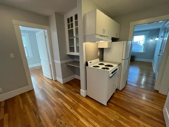 (undisclosed Address), Somerville, MA 02145