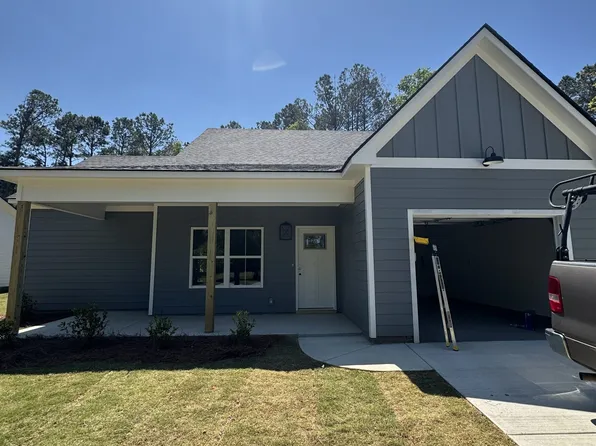 201 Oak Ave, Pine Mountain, GA 31822