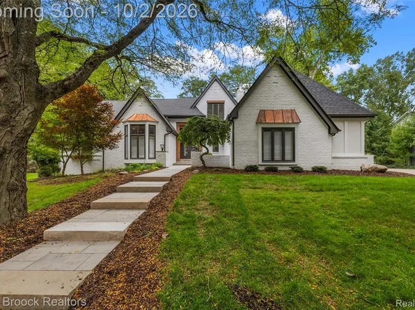 4335 Echo Rd, Bloomfield Hills, MI 48302