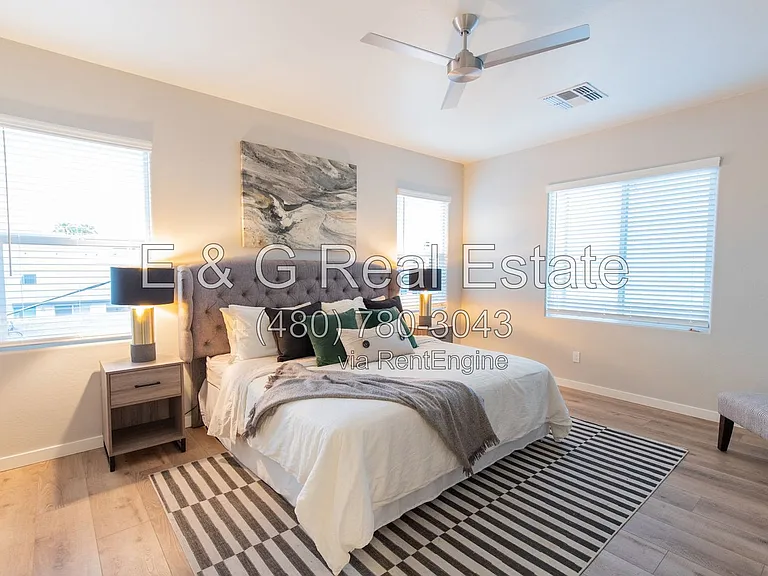 3725 E Flower St — Photo 14