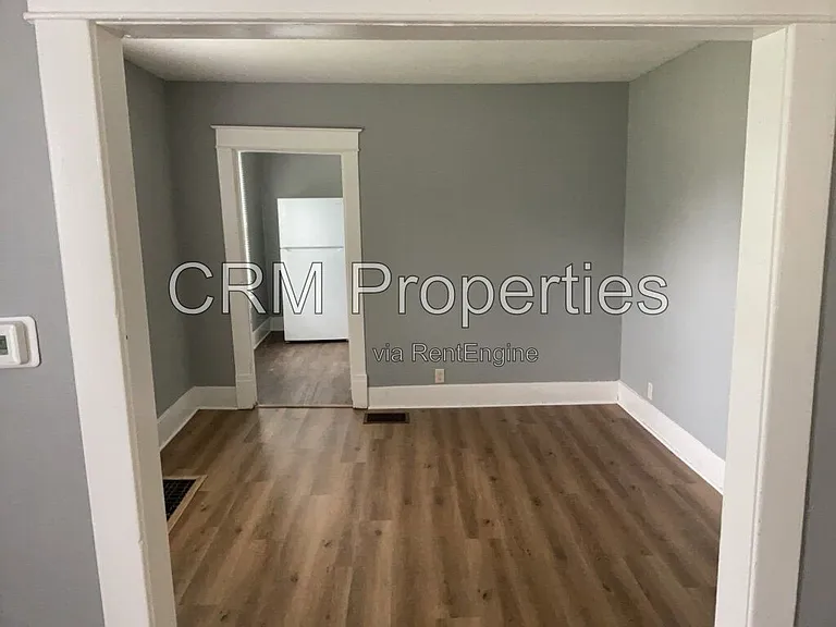 717 E Mulberry St #1 — Photo 6