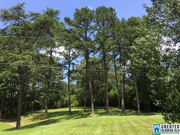 2nd image of 850 Sherwood Forest Ln