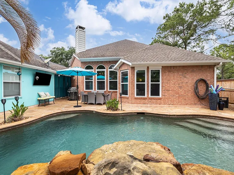403 Airybrook Ln — Photo 31