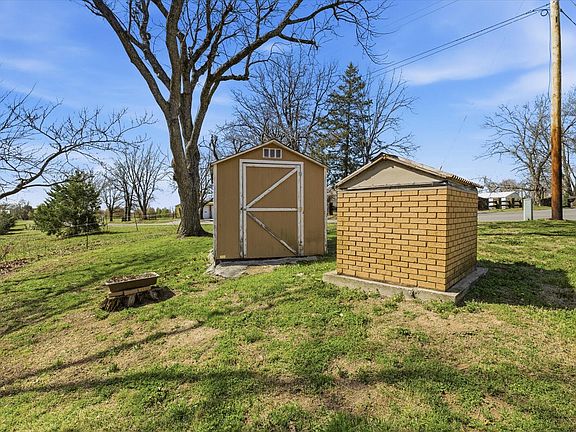 4th image of 2754 Prairie Ridge Road