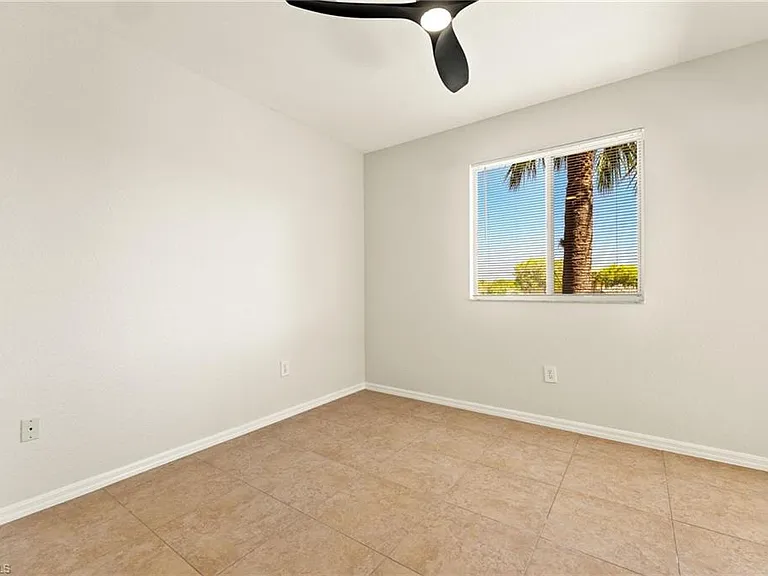 6401 Aragon Way #204 — Photo 17