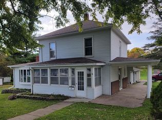 321 N Vine St, West Union, IA 52175
