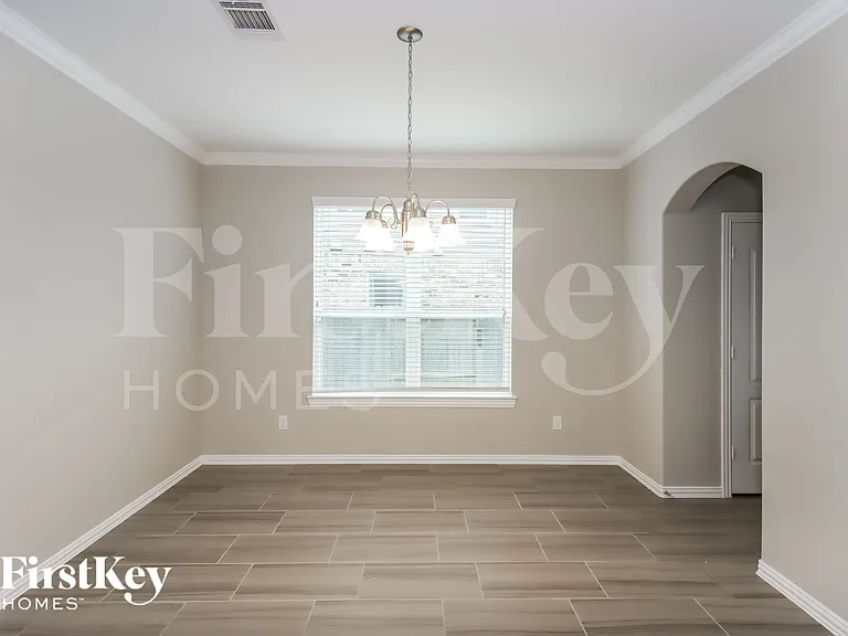 10107 Stone Briar Dr — Photo 5