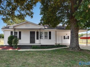 16871 New Cut Rd, Athens, AL 35611