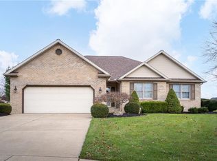 1201 Four Winds Ct, Niles, OH 44446