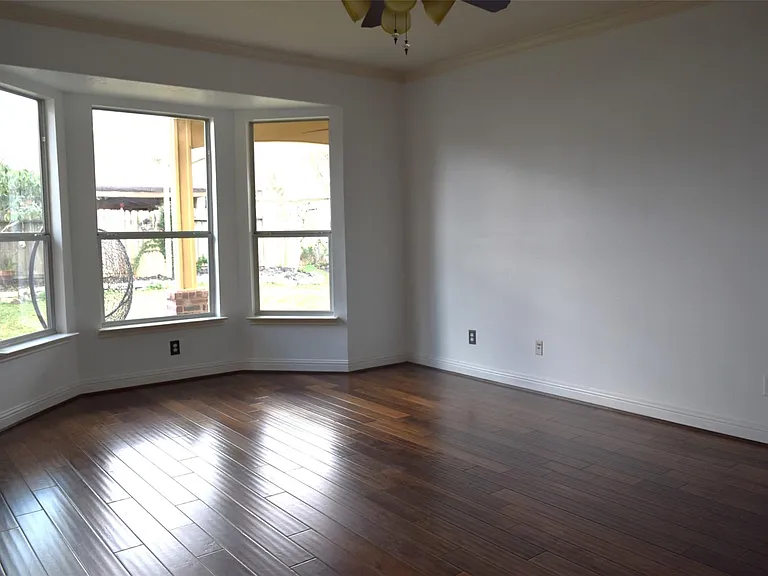 4911 Dwarf Honey Suckle Ct — Photo 12