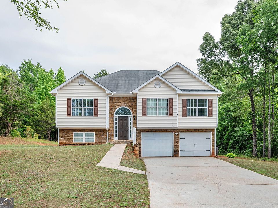 1st image of 80 Lumby Ln