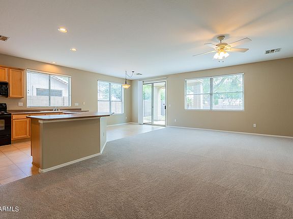 5th image of 20479 N 89th Dr