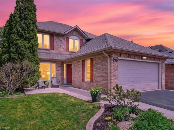 799 Hawkins Cres, Burlington, ON L7S 2C2