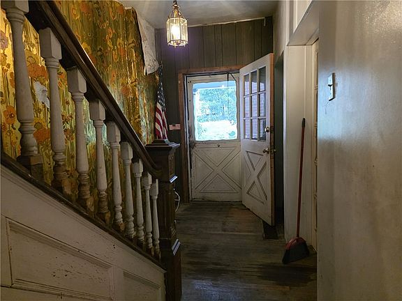 4th image of 7010 Bennett Homewood