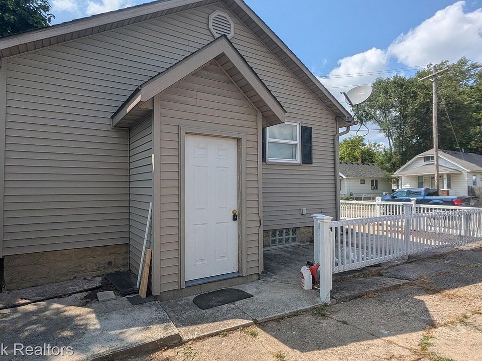913 Boston Ave, photo 22