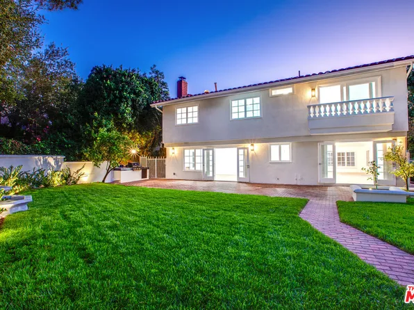 10221 Briarwood Dr, Los Angeles, CA 90077