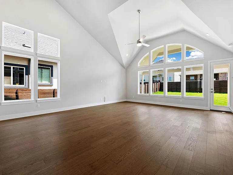 8208 Bouvreuil Dr — Photo 13