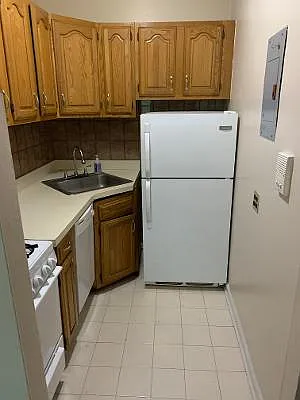 Rented by Magnone Real Estate | media 17