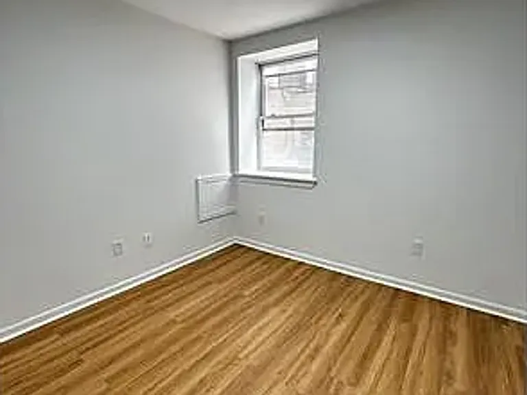 1420 W Girard Ave — Photo 5