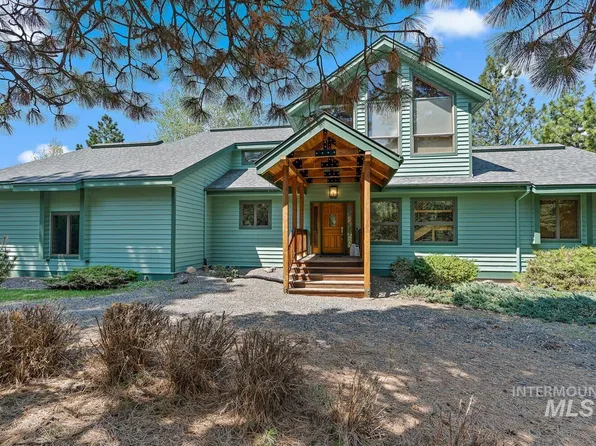 1713 Pine Lakes Ranch Dr, Cascade, ID 83611